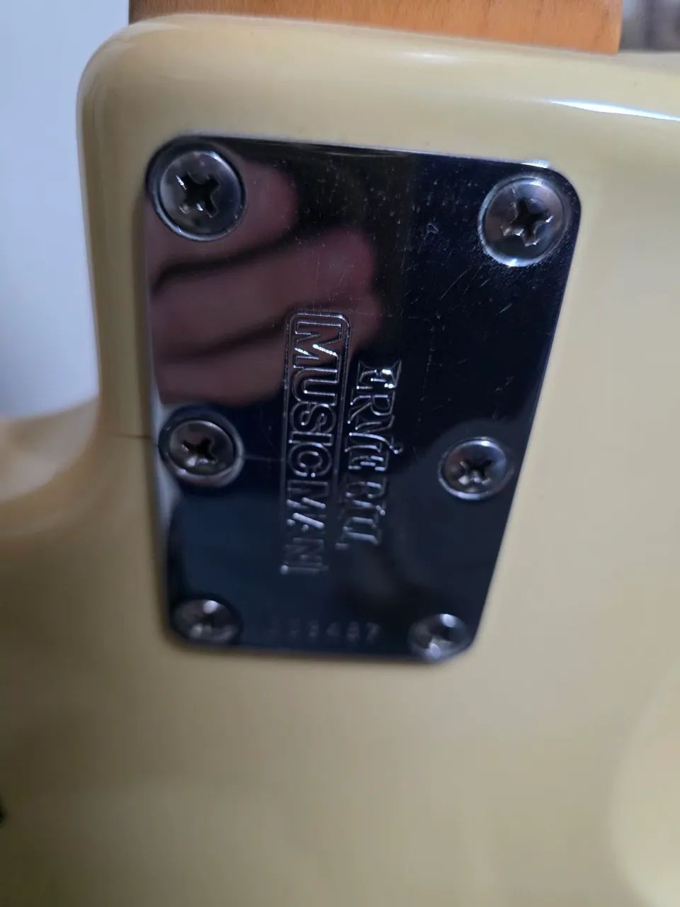 Baixo Musicman Stingray USA Original - Foto 2