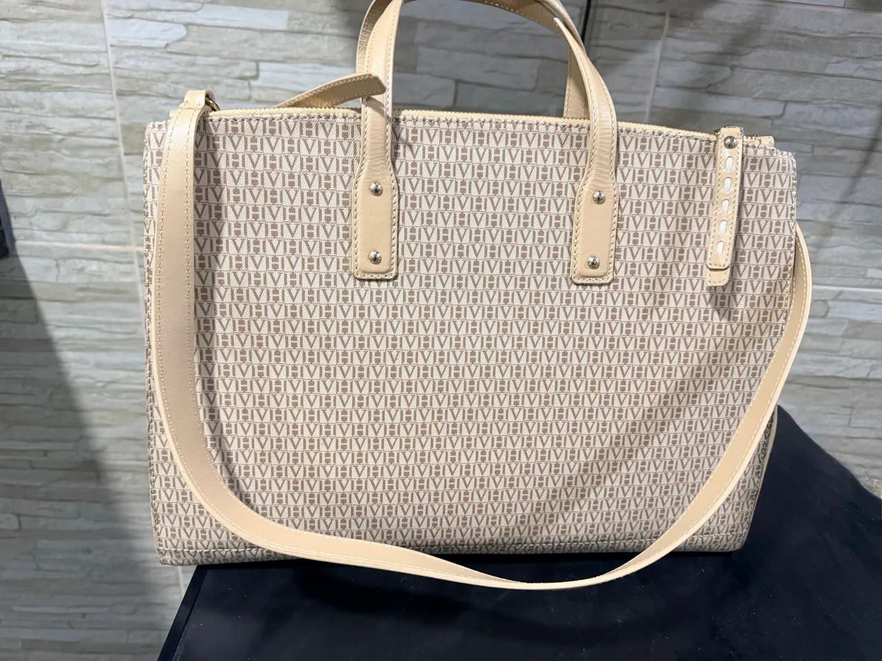 Bolsa Victor Hugo  Babilaz original e nunca usada - Foto 5