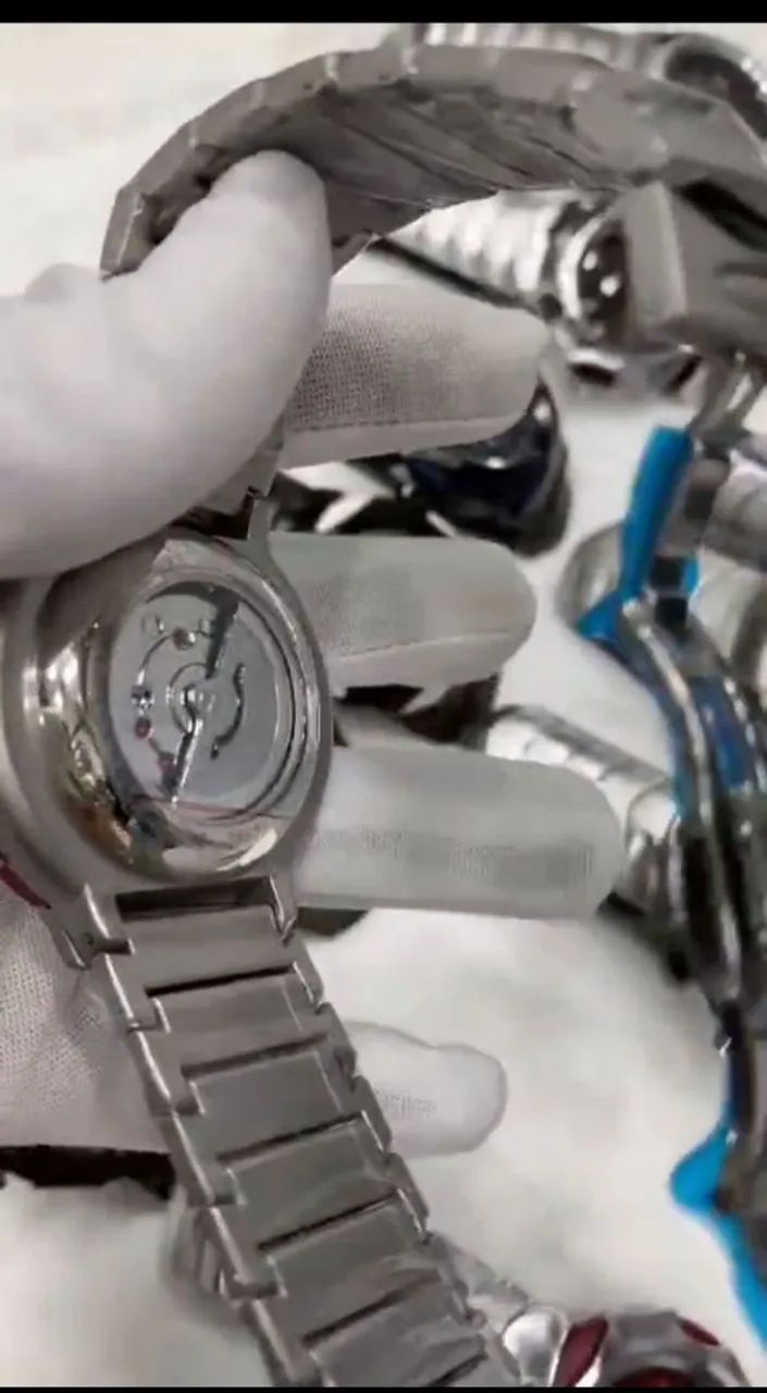 Relógio Estilo Oakley Blade com Fundo Transparente e Calendário Funcional - Foto 4