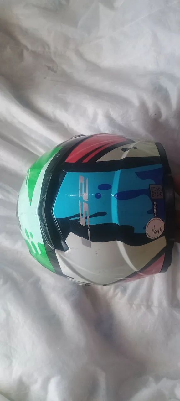 vende-se capacete ls2 - Foto 4