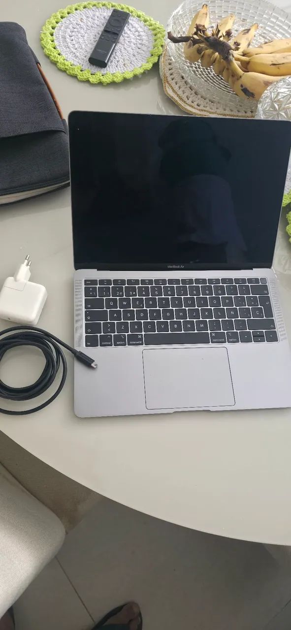 MacBook Air Retina 13 p. 2019 - Foto 2