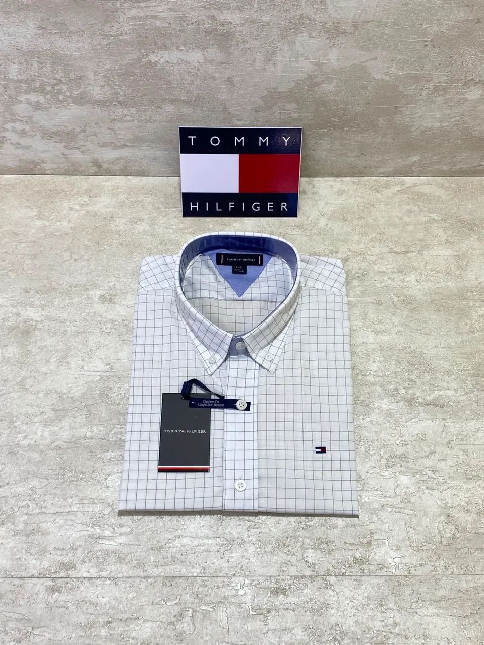 Camisa Social Tommy Hilfiger com Detalhes Xadrez - Foto 3