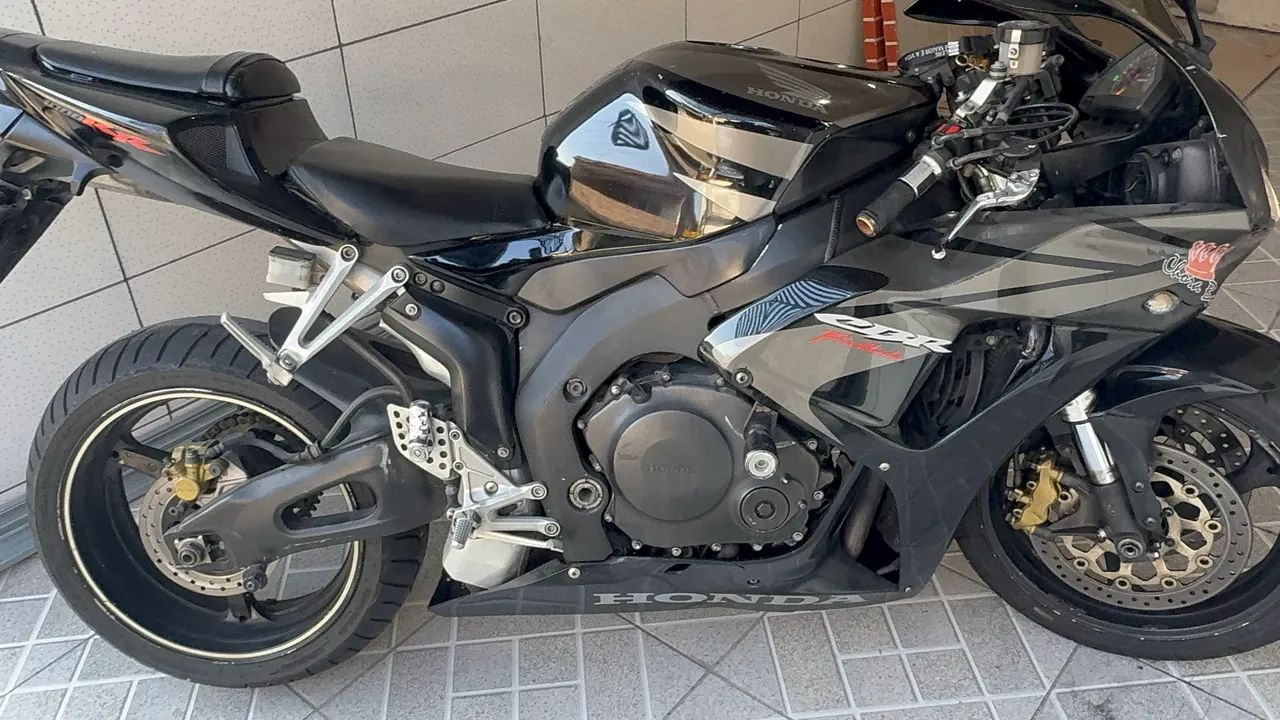 Cbr 1000 RR  - Foto 5