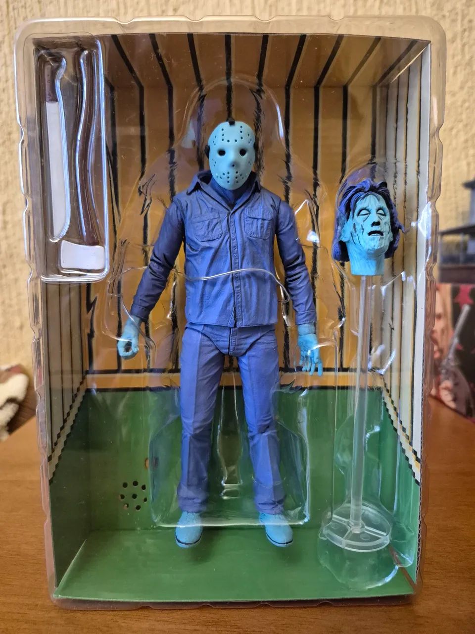 Jason retro NECA Friday the 13th completo com caixa funcionando! - Foto 2