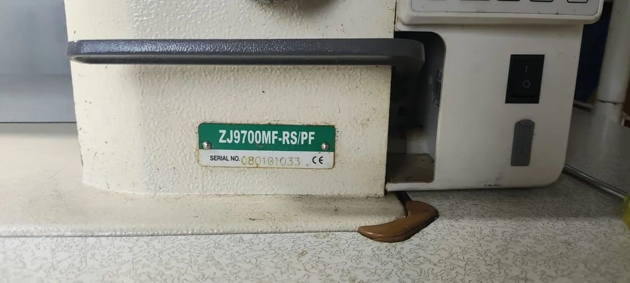 Maquina reta eletrônica zoje - Foto 3