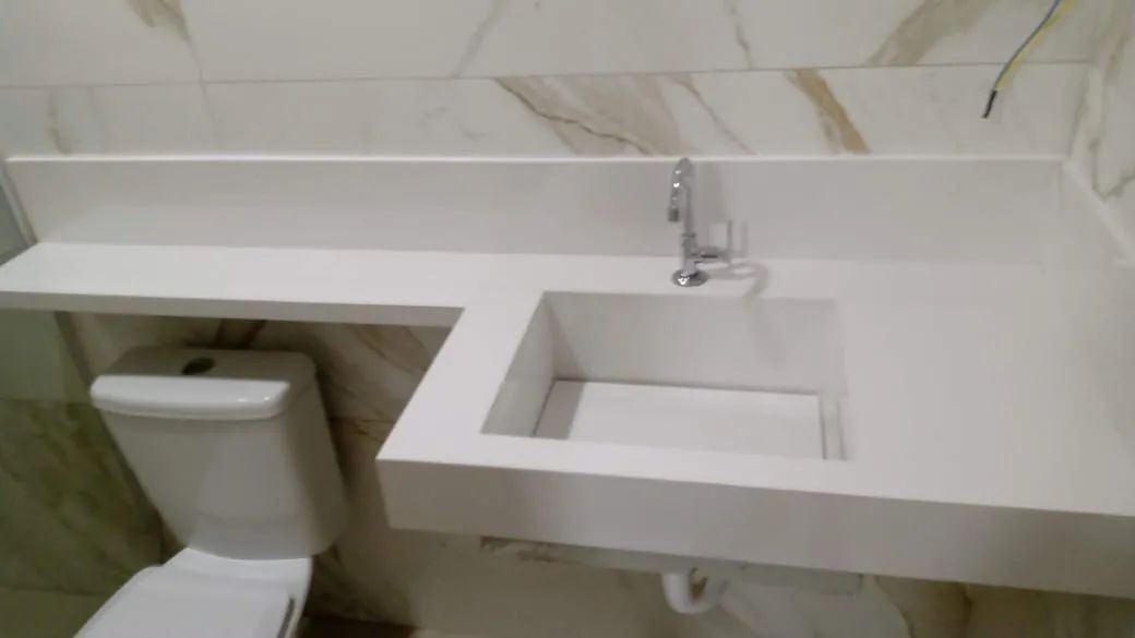 Porcelain Sink422081709223464965