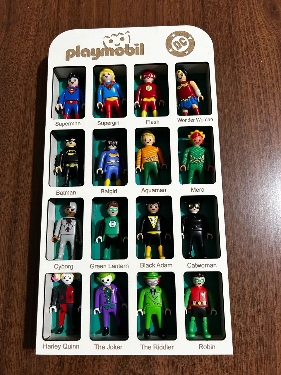Playmobil Coleção Completa Com Expositor - Brinquedos e Jogos