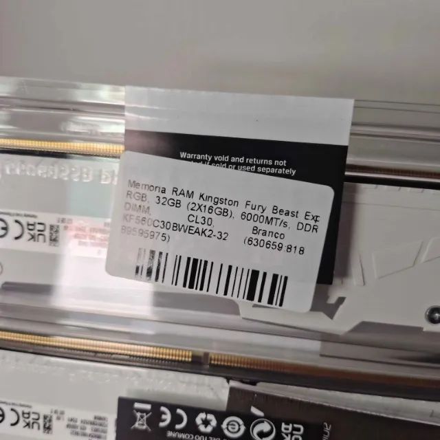 Memoria DDR5 2x16 (32GB) Kingston Fury RGB 6000MHz CL30 - Foto 4