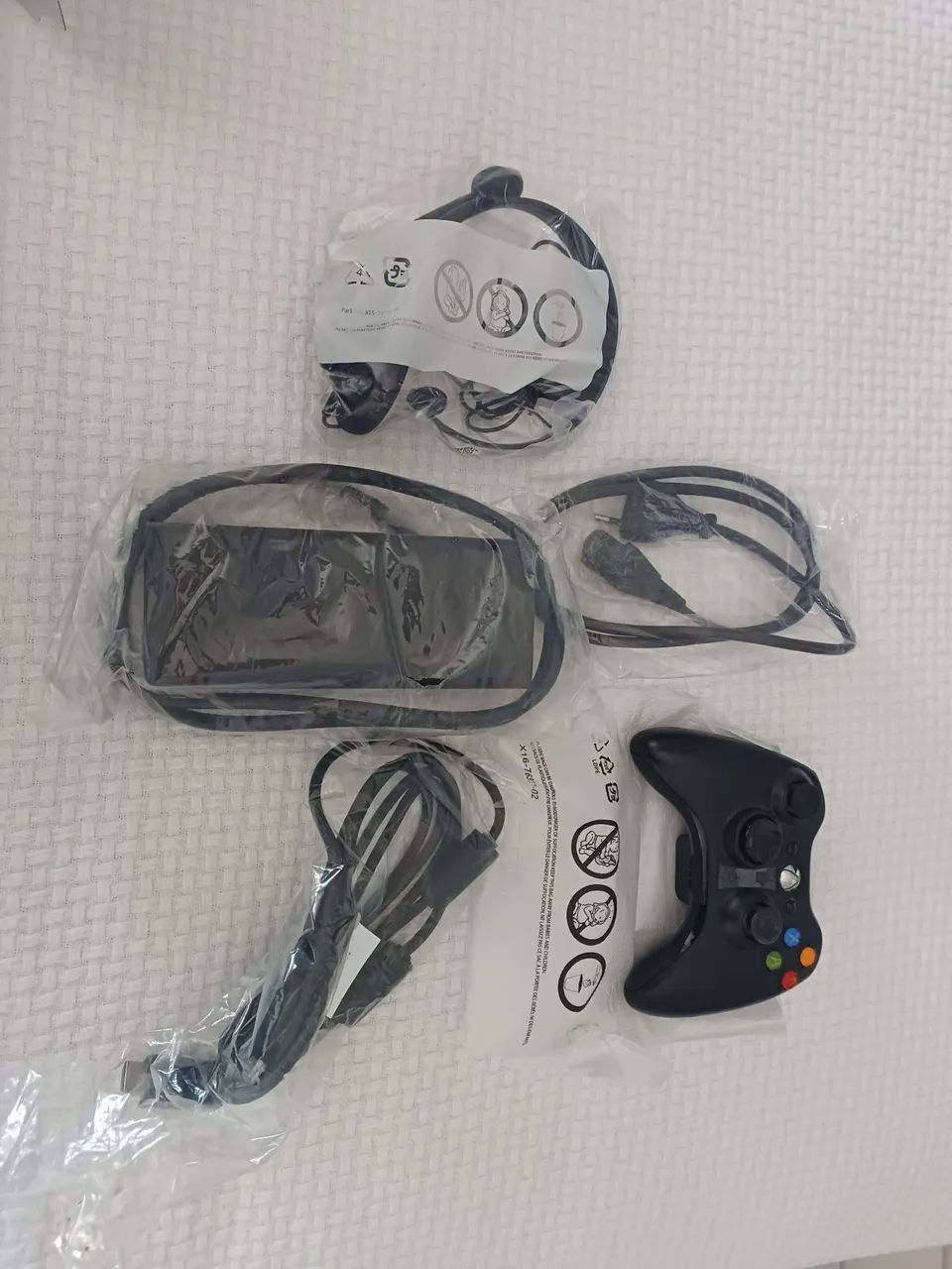 Xbox 360 novo 250GB + Kinect - Consoles de Vídeo Game - Kobrasol