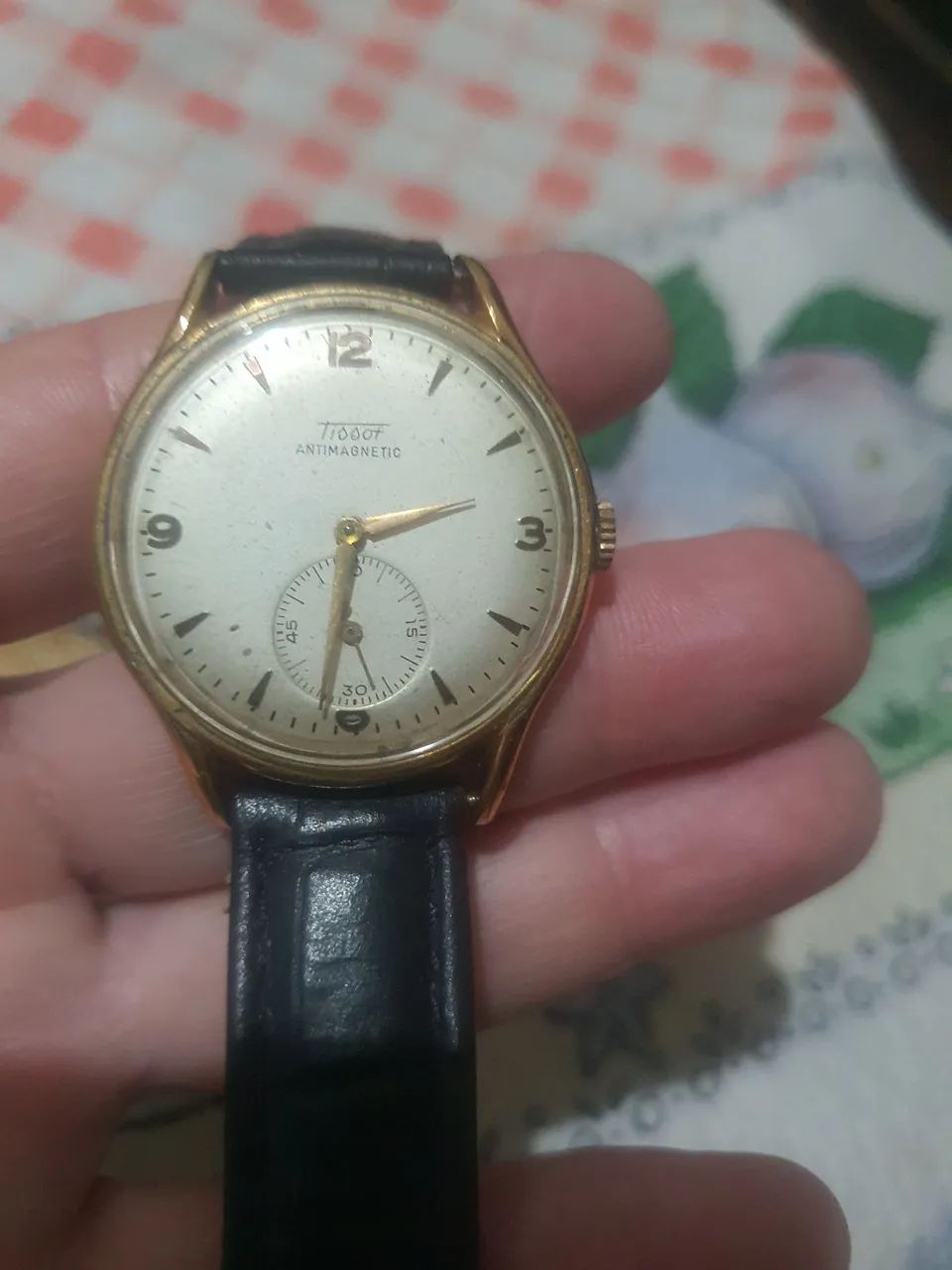 Tissot funcionando normalmente todo  chateado a  ouro 