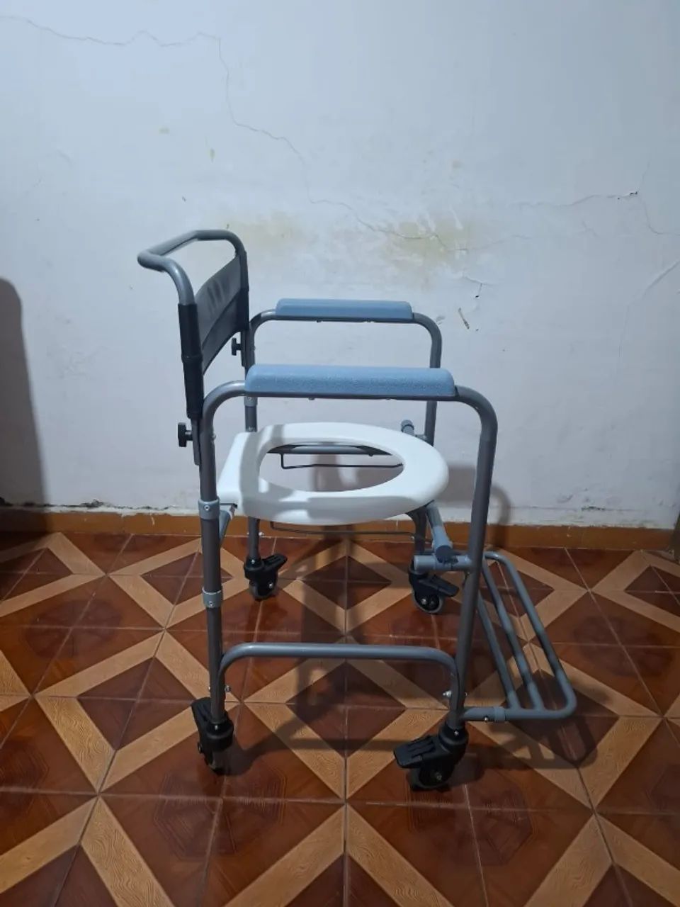 Cadeira de Rodas de Banho