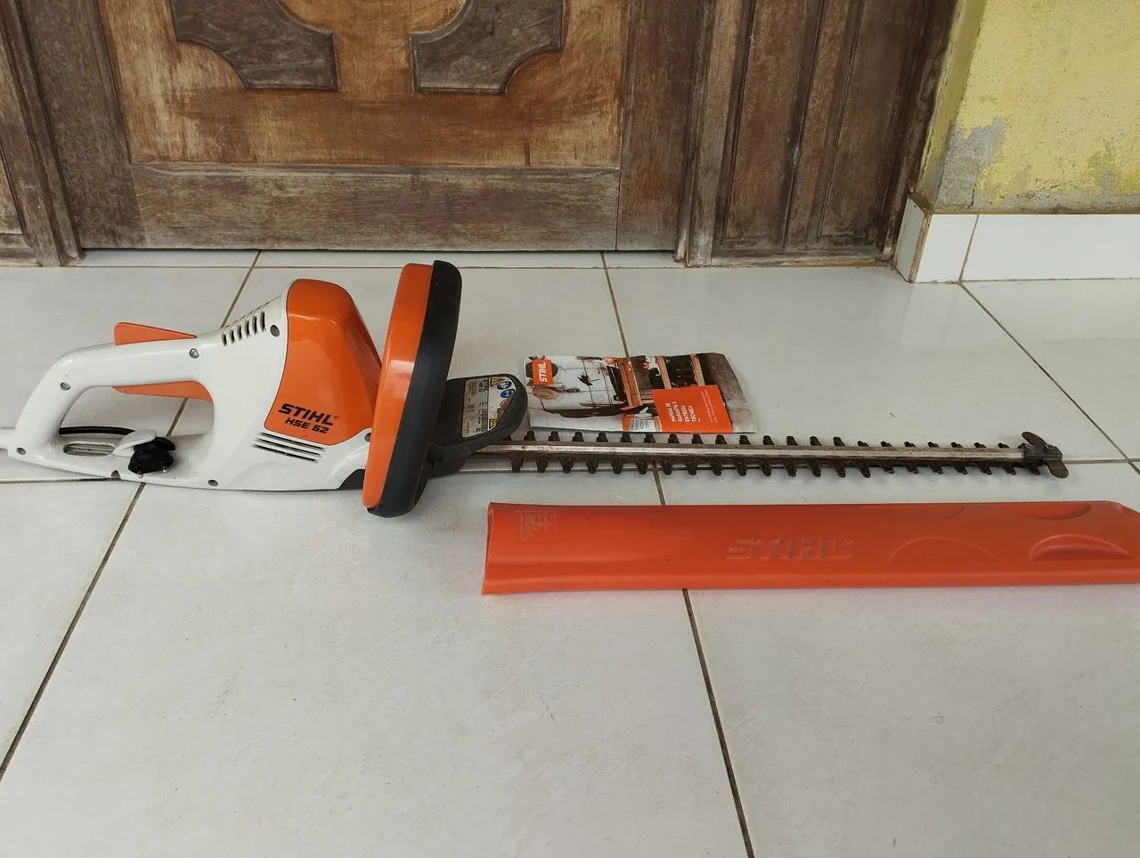 Aparador de Cerca Viva Stihl HSE 52 - Foto 3