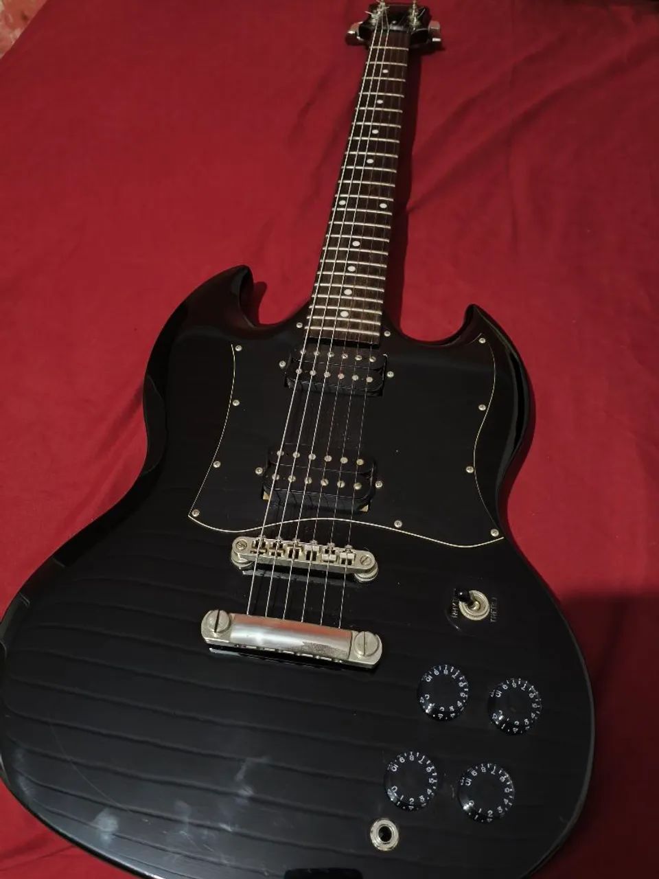 Guitarra Epiphone SG g310