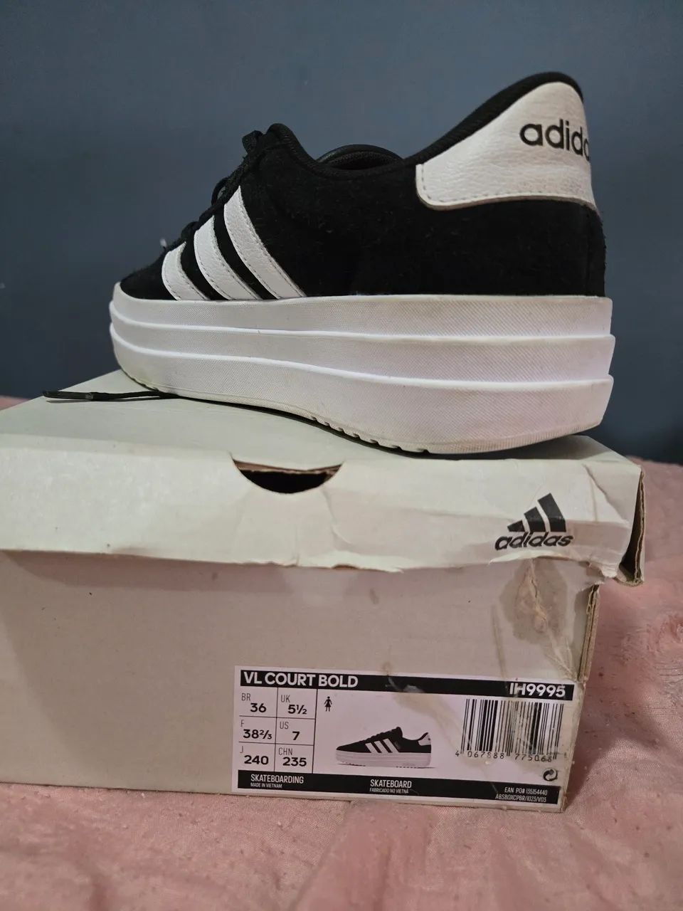 Tênis adidas  original 36