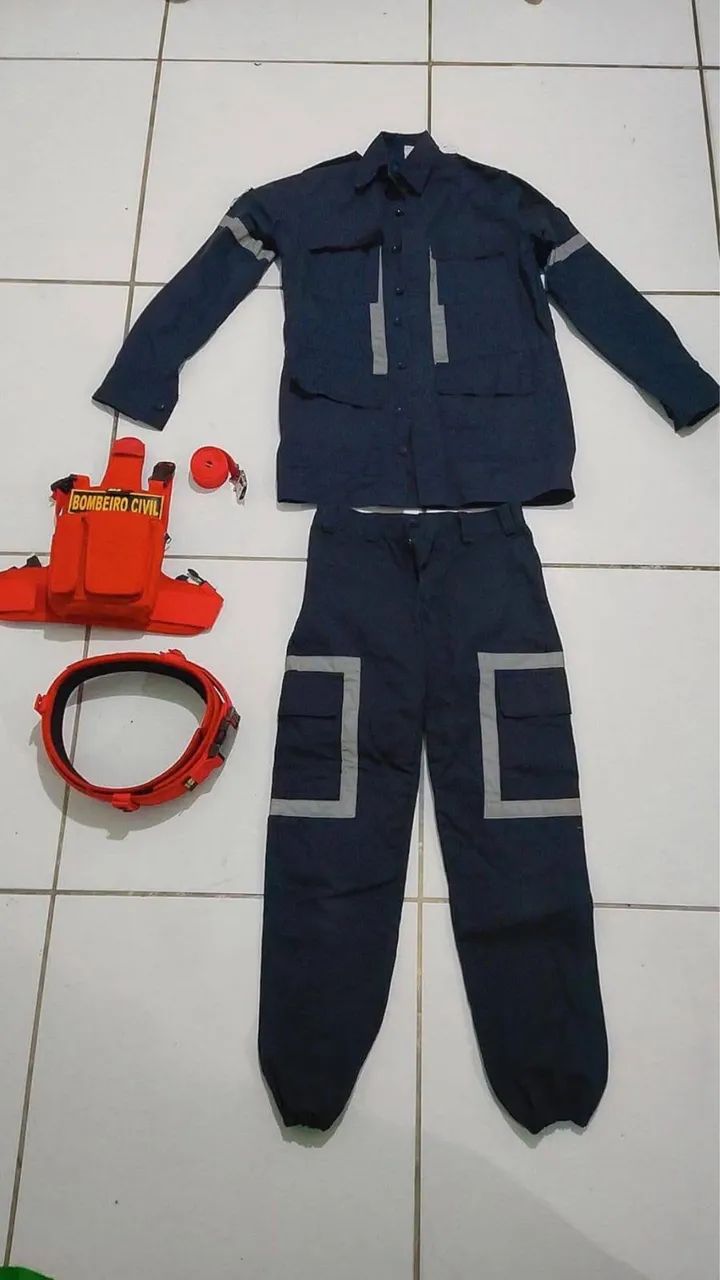 Kit de bombeiro civil masculino.