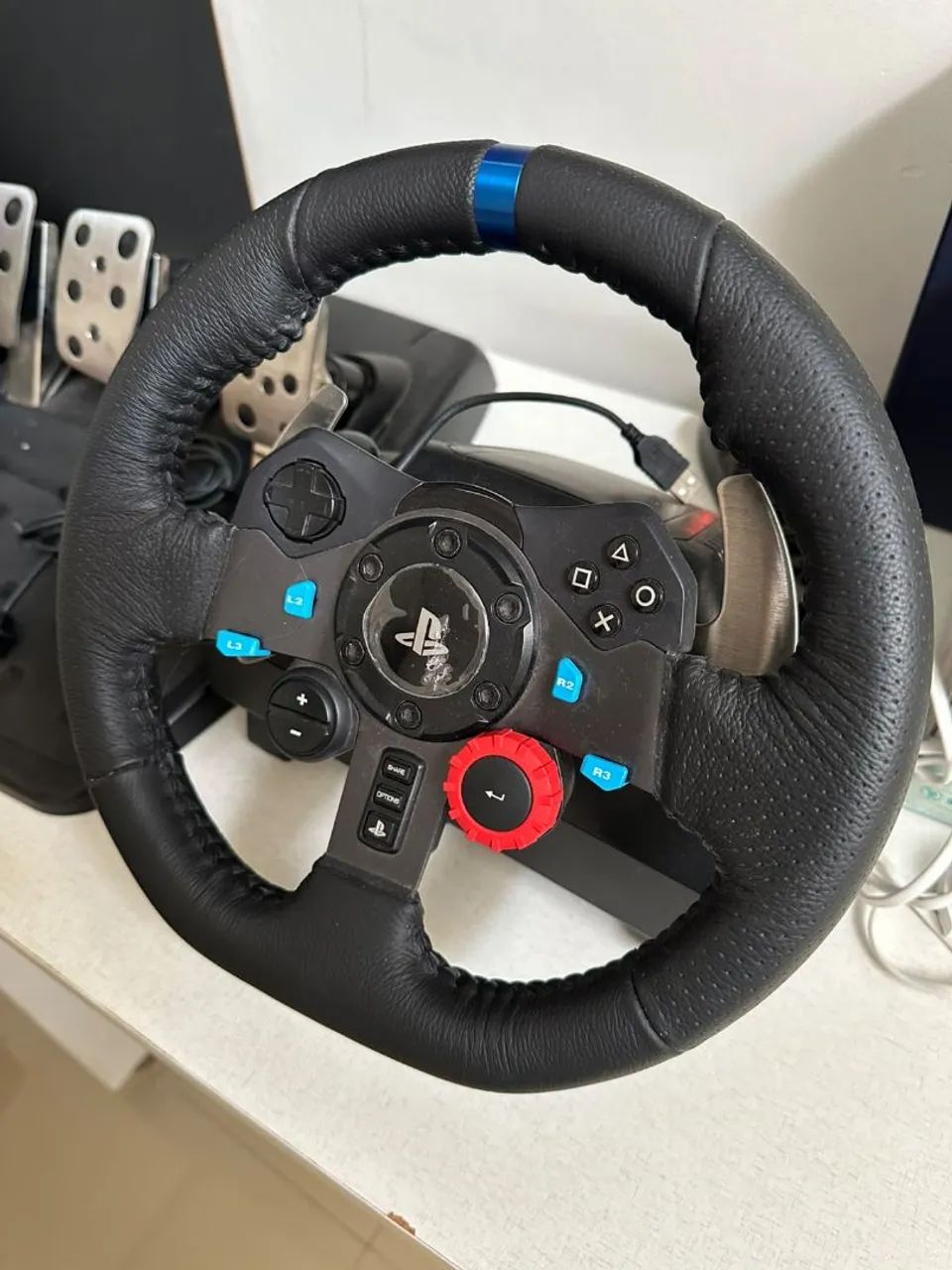 Volante Logitech G29 Driving Force e Pedaleira, para PS3, PS4, PS5 e PC