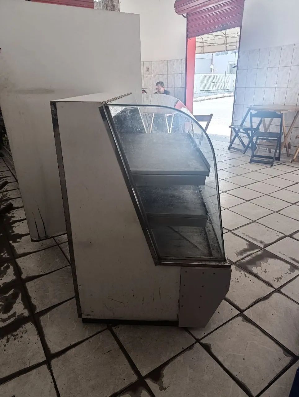 Expositor de frios (precisa de reparos) funciona normal - Foto 4
