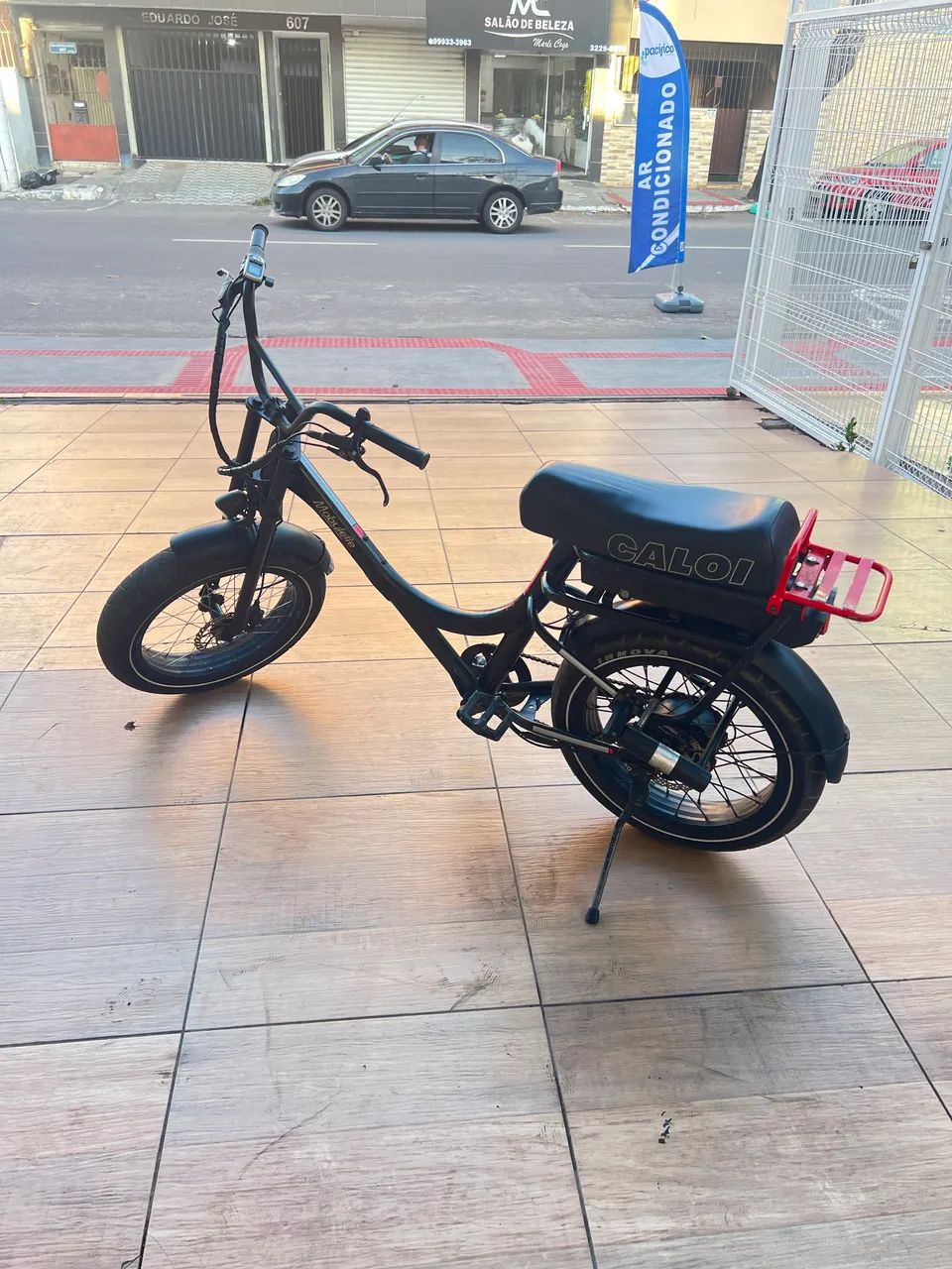Bicicleta elétrica caloi mobylette - Foto 4