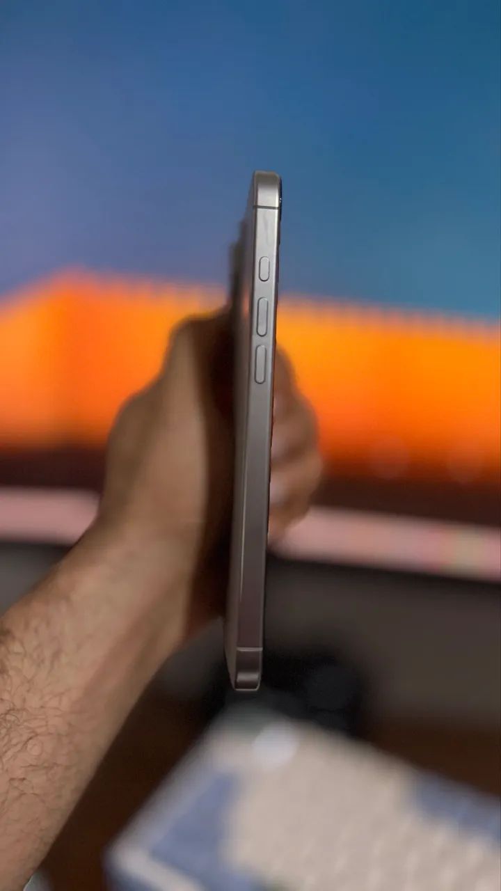 iPhone 16 Pro Max | Bateria 100% | Garantia Apple - Foto 2