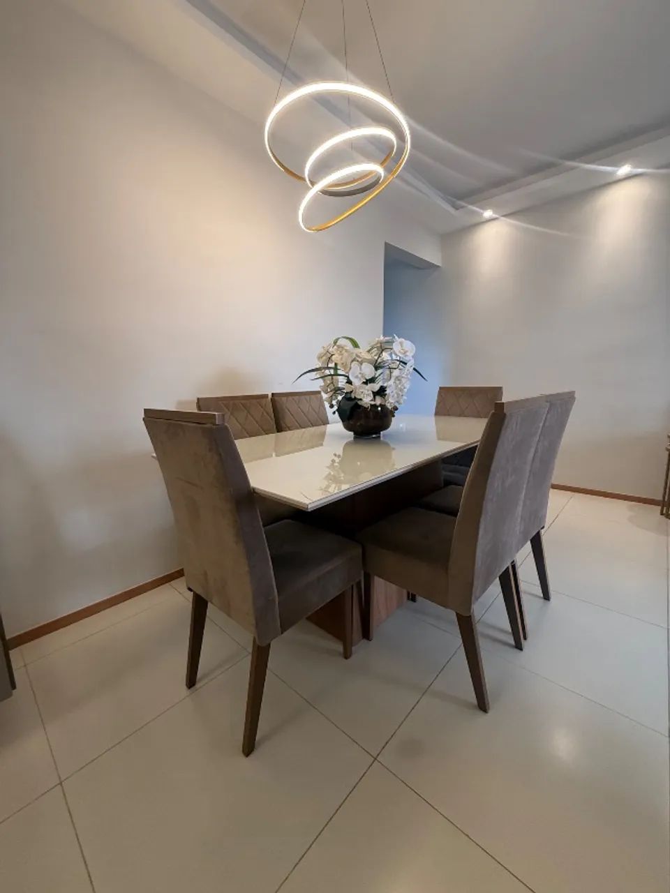 Jogo de mesa de jantar