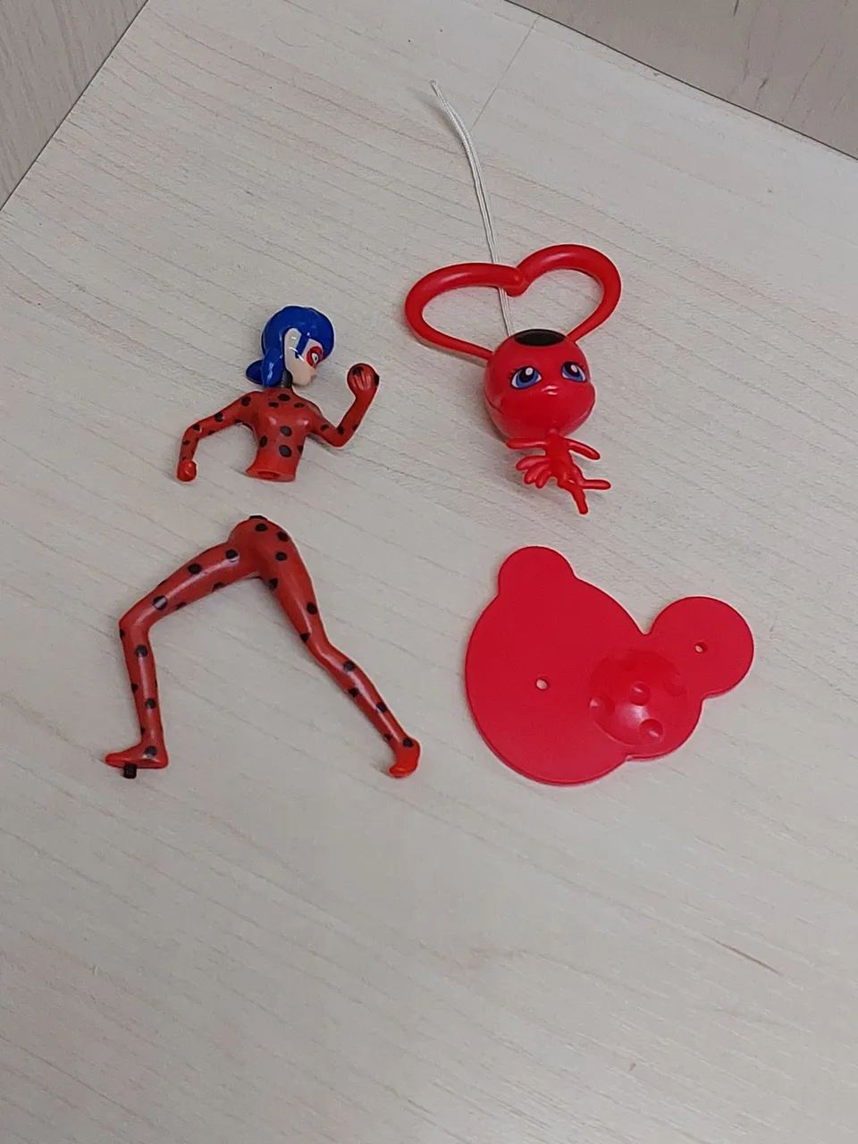 Ladybug e Tikki - Foto 4