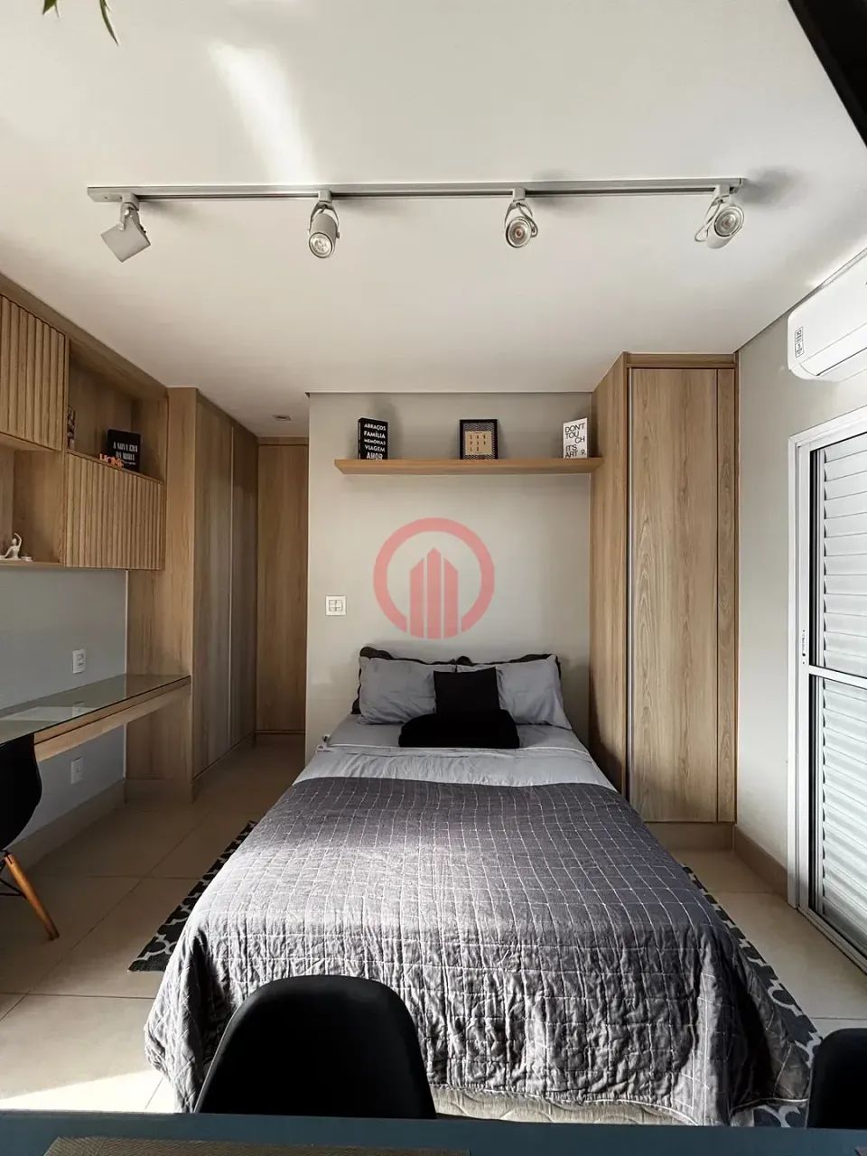 Studio com Varanda Mobiliado | Pronto para Morar | Lavanderia OMO | Próx. Metrô Belém - Foto 4