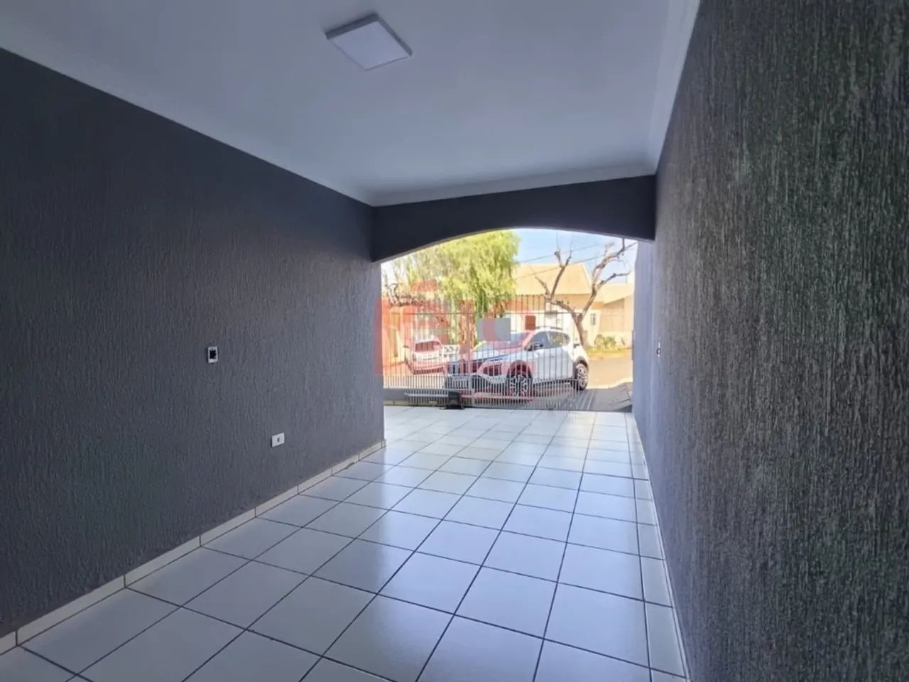SOBRADO À VENDA  EXCELENTE LOCALIZAÇÃO - Foto 3