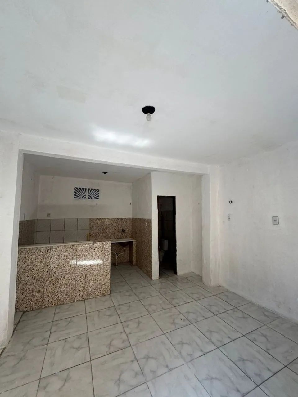 Alugo casa de vila ,direito com proprietário  - Foto 2