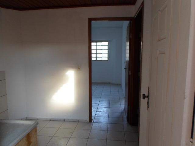 Alugo sobrado 3 quartos condomínio fechado Bairro Lagoa - Foto 5