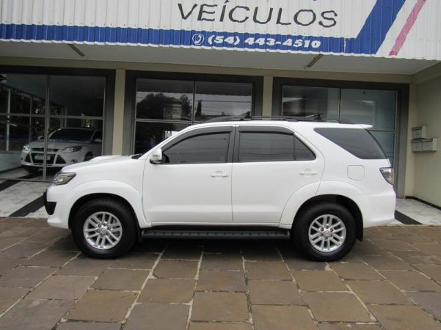 Hilux SW4 SRV 4x4 Aut / 7 Lug - 2015 - Foto 2