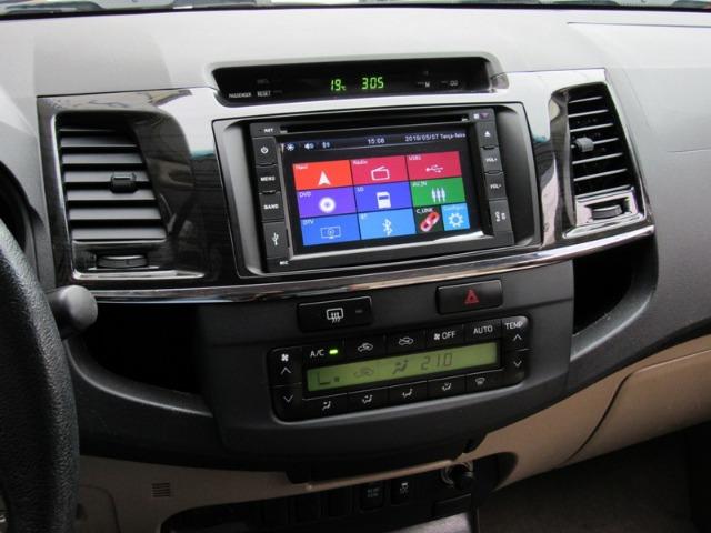 Hilux SW4 SRV 4x4 Aut / 7 Lug - 2015 - Foto 12