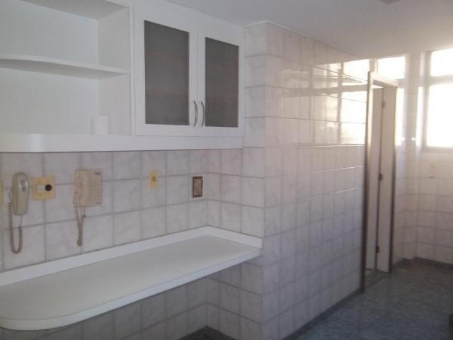 Excelente apartamento 3 quartos no Ingá - Foto 8