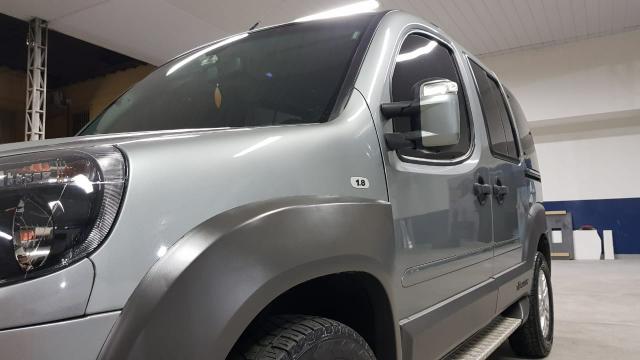 Fiat Doblò ADV , 6 lugares, muito nova - Foto 6