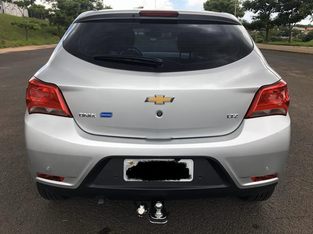 Chevrolet - onix - ltz - 1.4 flex - automático -2017/2018 - Foto 8