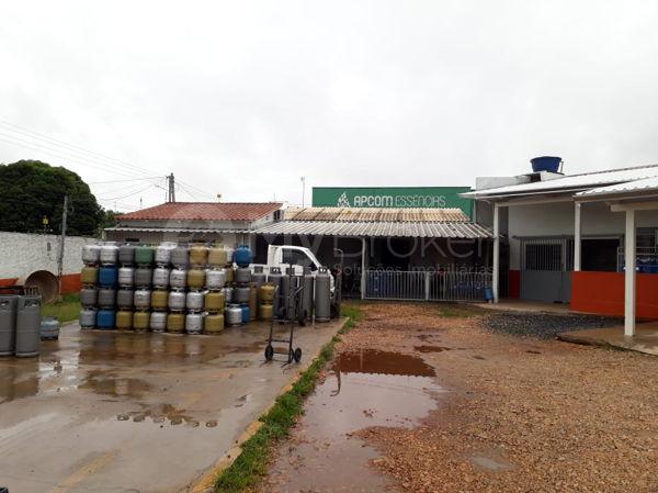 Comercial galpão / barracão - Bairro Jardim Helvécia em Aparecida de Goiânia - Foto 2