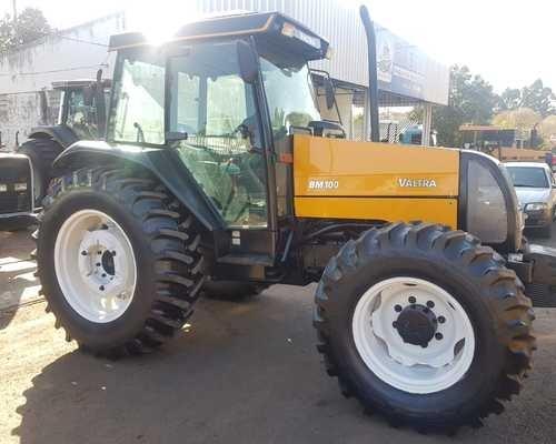 BM 100 Valtra 02/02 - Foto 2