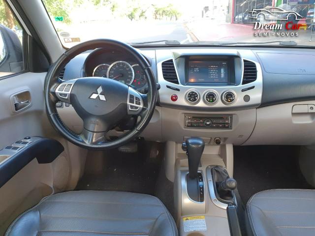 Mitsubishi L200 Triton 3.5 HPE 4x4 CD Flex automático IPVA pago 2013 - Foto 11