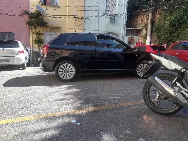 Audi A3 completo vendo ou troco por golf mklll ou sapão ou carro 4 portas - Foto 8