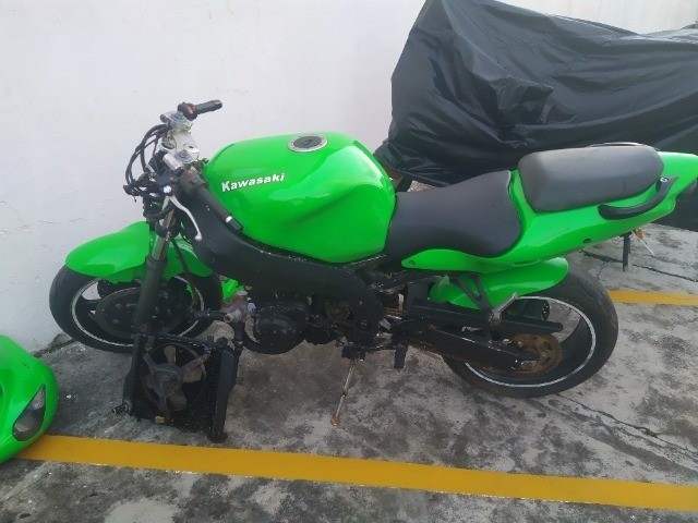 PRA VENDER HOJE- MOTO NINJA KAWASAK 900