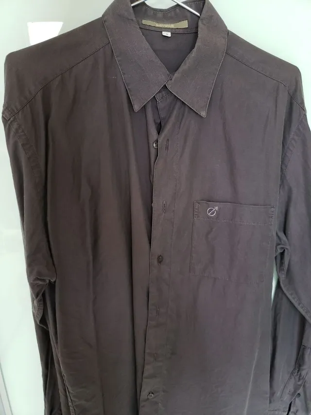 Camisa social vinho