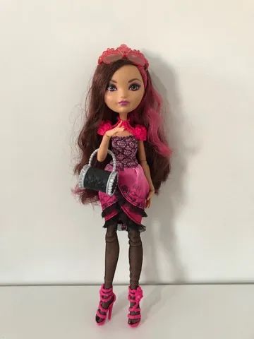 Boneca articulada com acessorios ever after high rosabella beauty