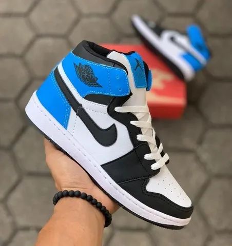 TÊNIS AIR JORDAN