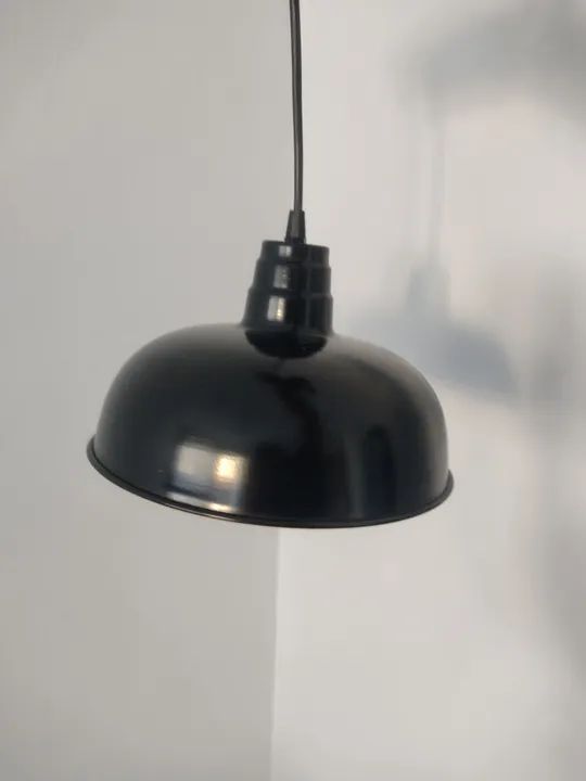 PENDENTE PRETO E AMARELO