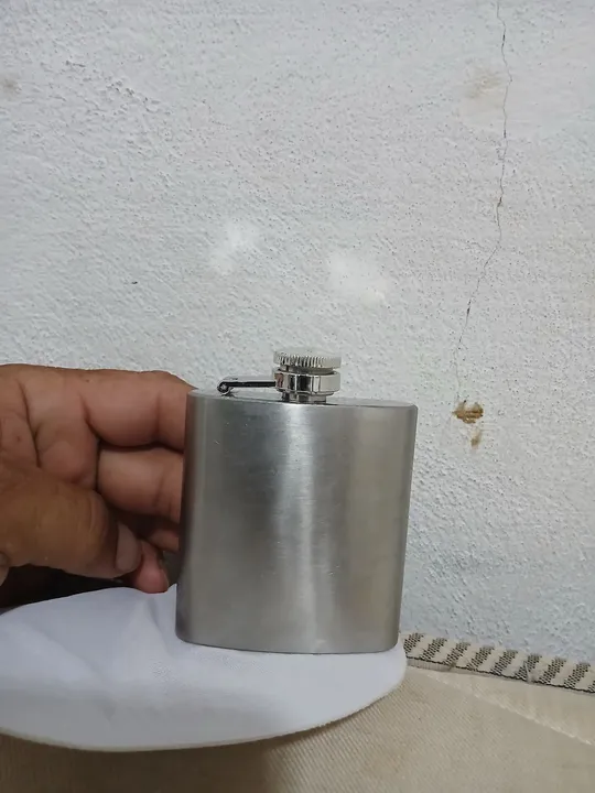Frasqueira de aço para bebidas