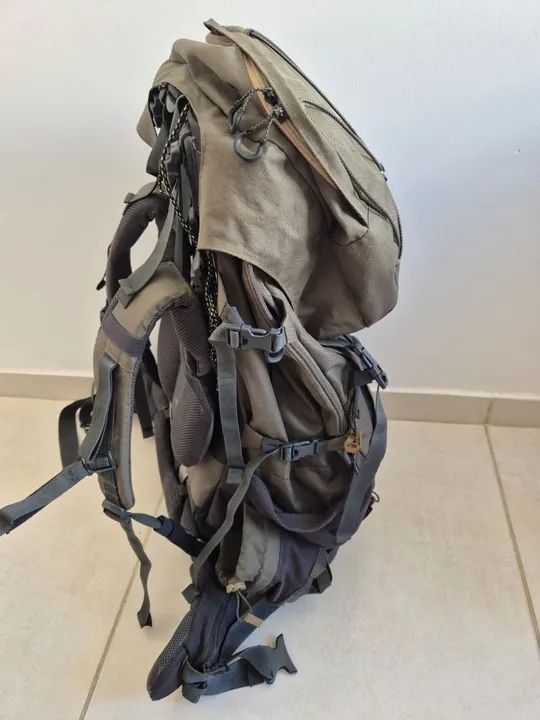 Mochila De Trekking Mt900 Symbium - Homem 90+10l Cor Cáqui - Foto 2