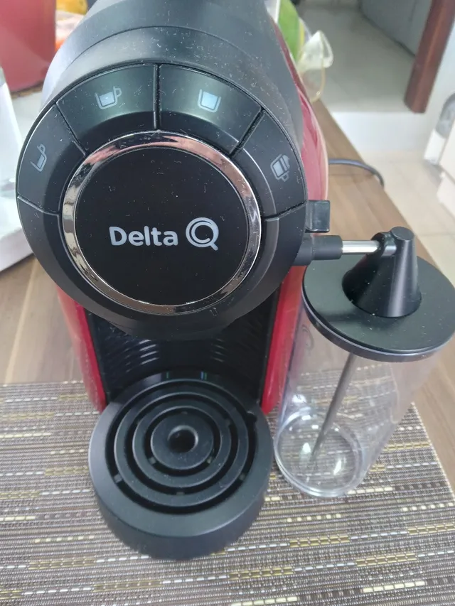 Cafetera Delta Q Cafeteira delta q quick maquina eletrica espresso  automática gris para cápsulas monodosis 110V