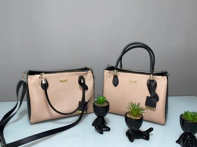 Bolsas de vários modelos 