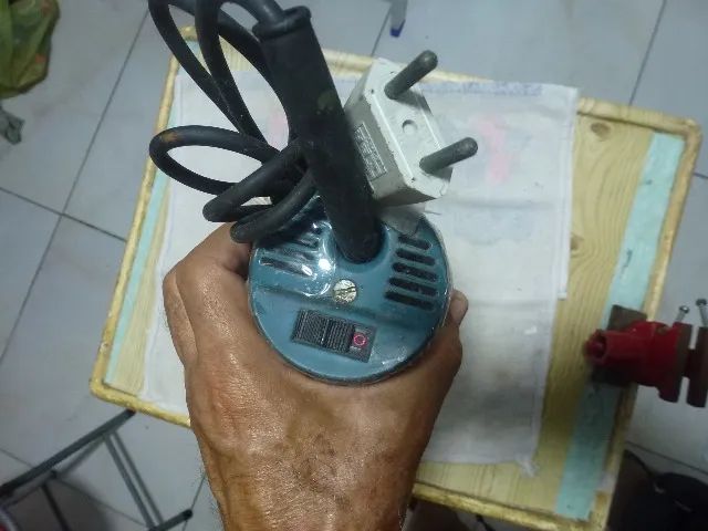 RETIFICA RETA I/4,BOSCH,220V - Foto 3