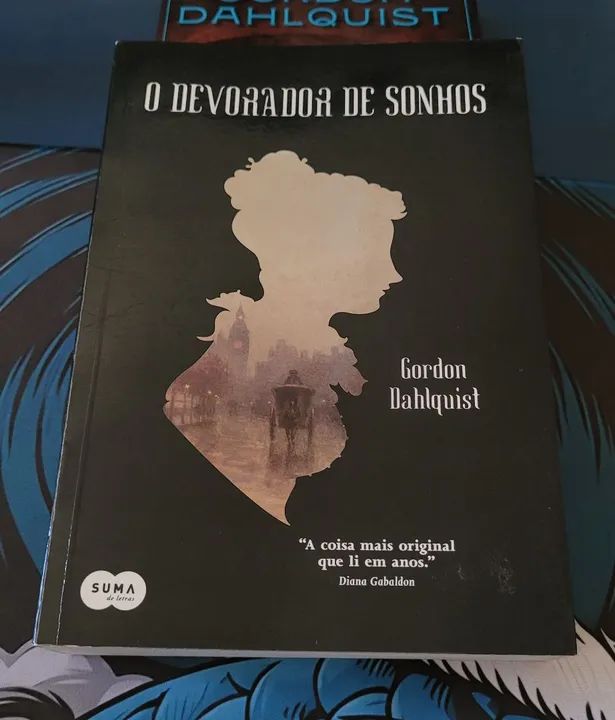 Livro O devorador de Sonhos e O volume negro - Foto 3