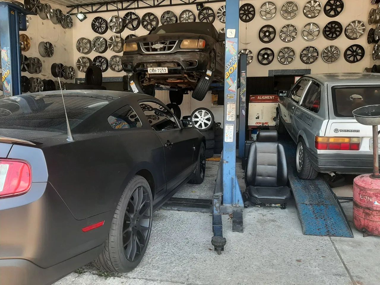 Reparo de rodas soldas alinhamento de rodas empenadas  - Foto 2